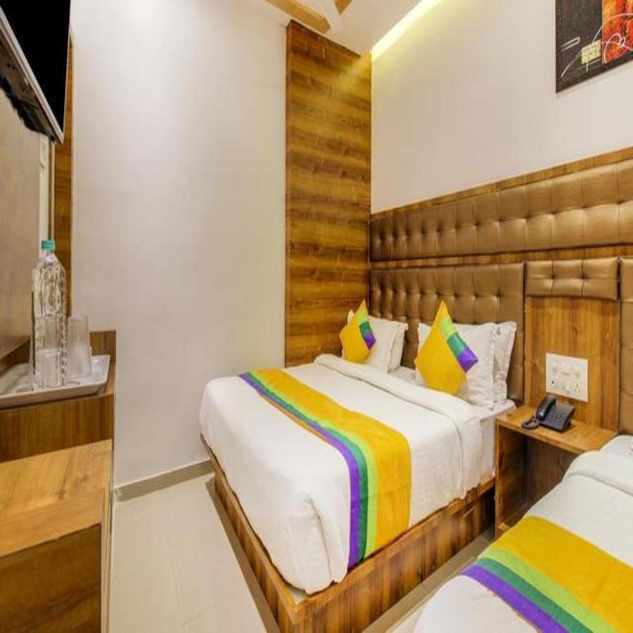 Hotel Riva International Goregaon- Near Nesco Mumbai Exteriör bild