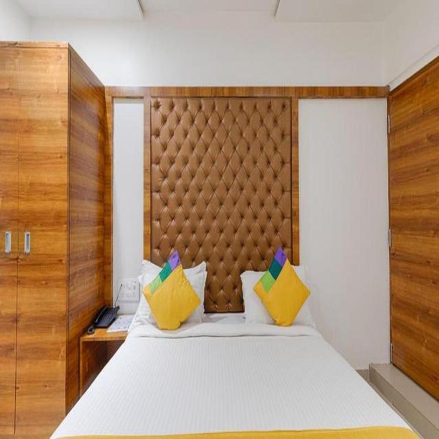 Hotel Riva International Goregaon- Near Nesco Mumbai Exteriör bild