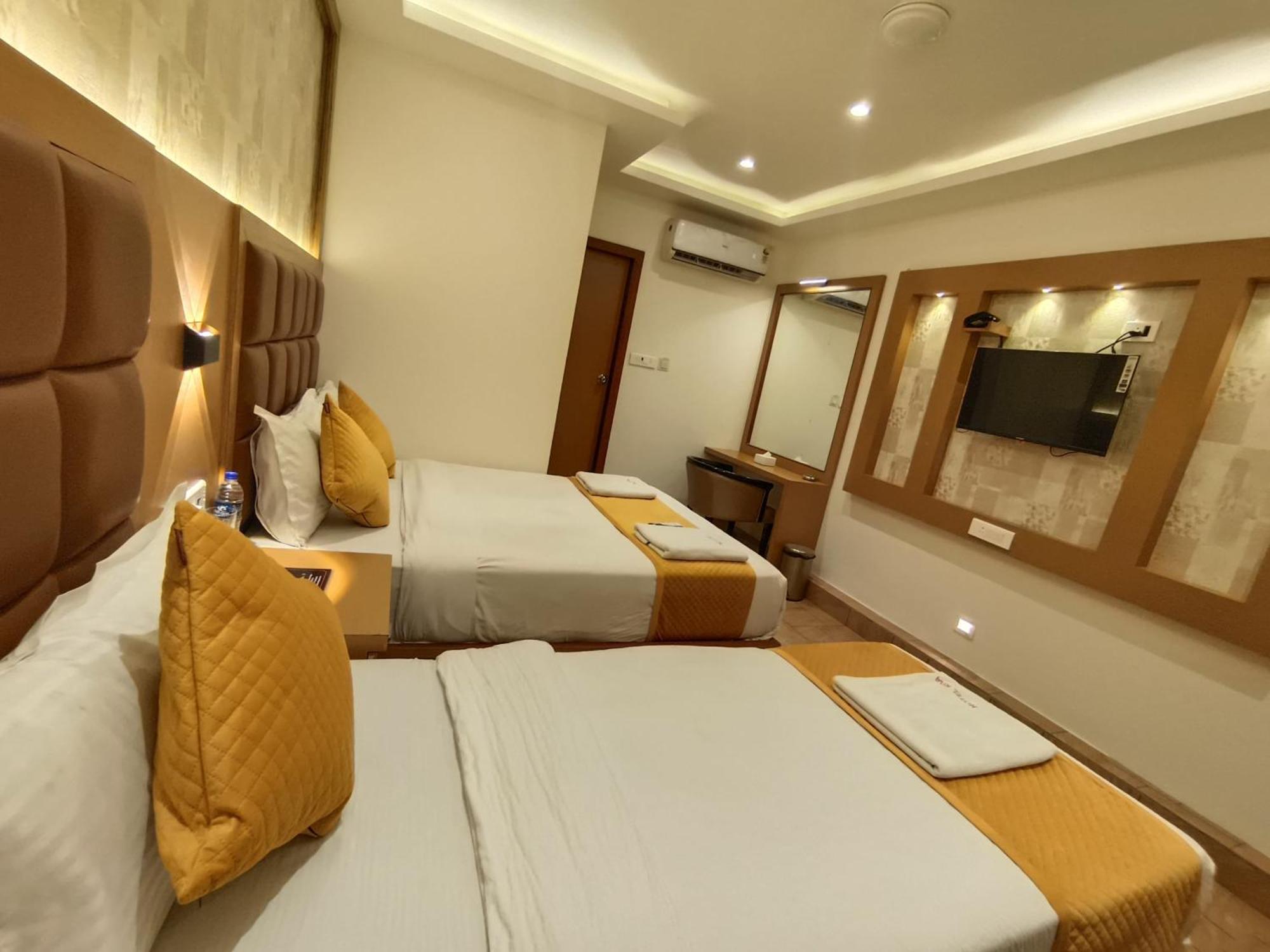 Hotel Riva International Goregaon- Near Nesco Mumbai Exteriör bild